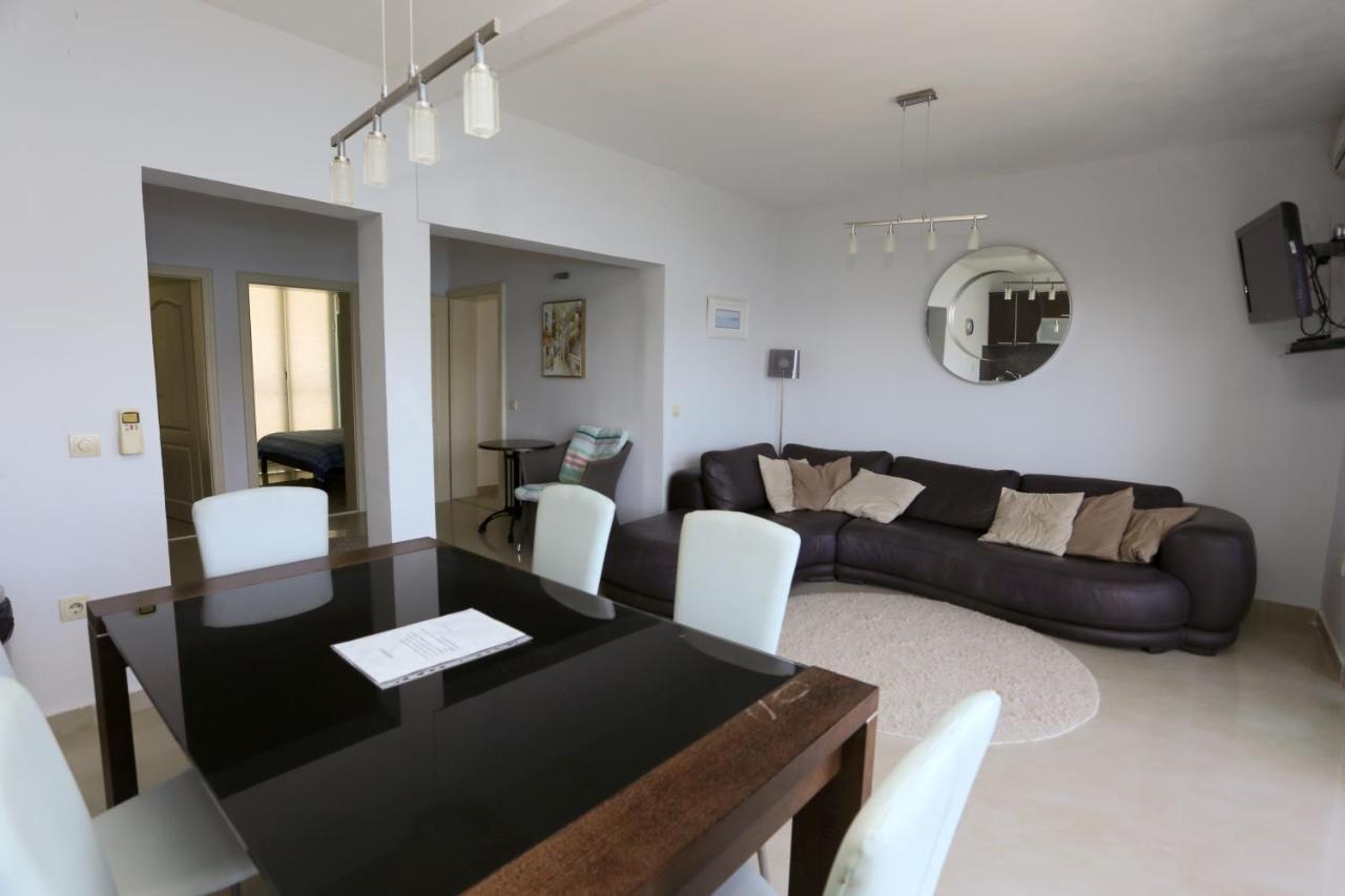 Mountain Bay Views Apartments Njivice Exterior foto